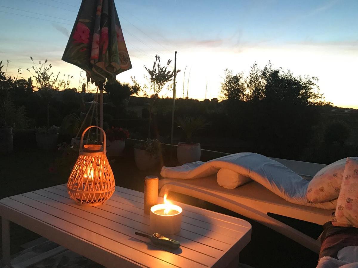 Gardencaravan Near Ghent In Green Area Экстерьер фото